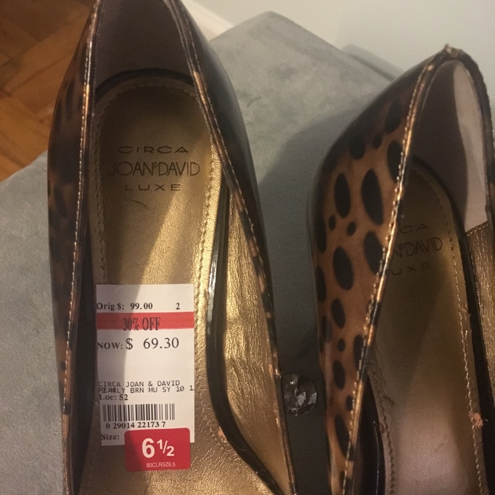 New Without Box Circa Joan & David Pearly Pumps - Picture 3 of 7